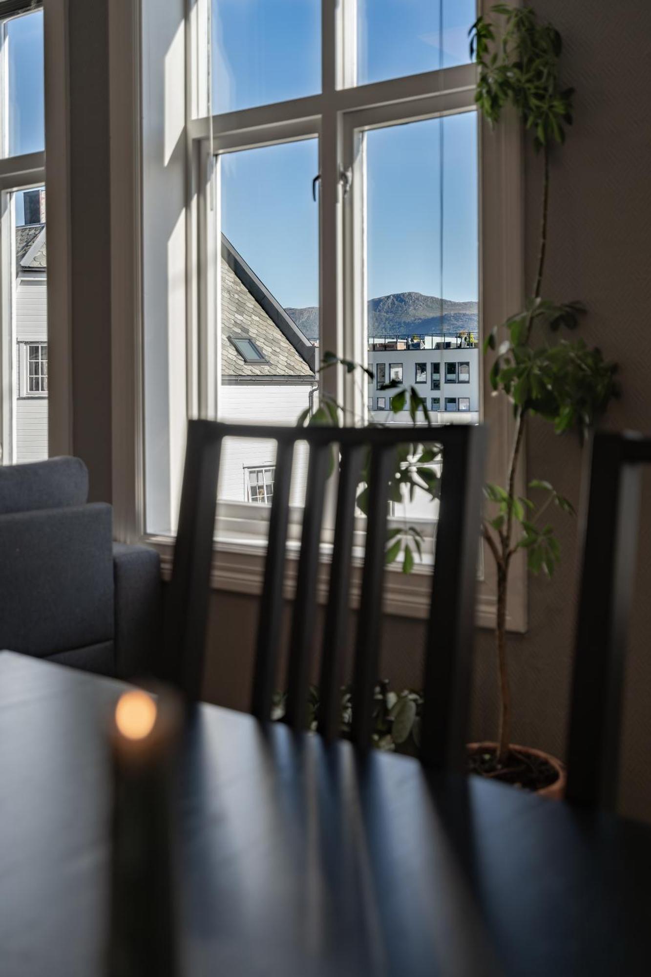 Sunny Apartment In Alesund City Экстерьер фото