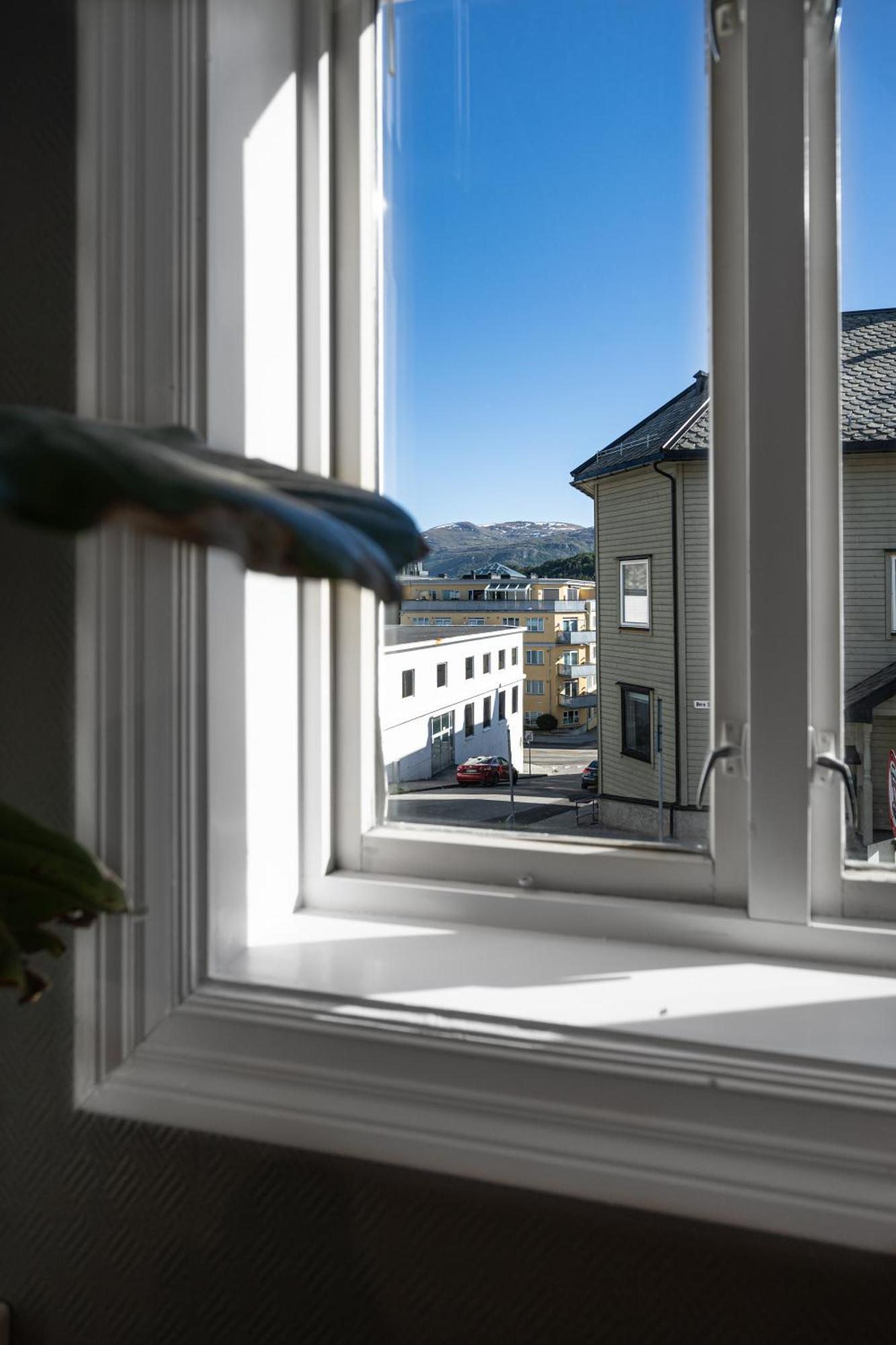 Sunny Apartment In Alesund City Экстерьер фото