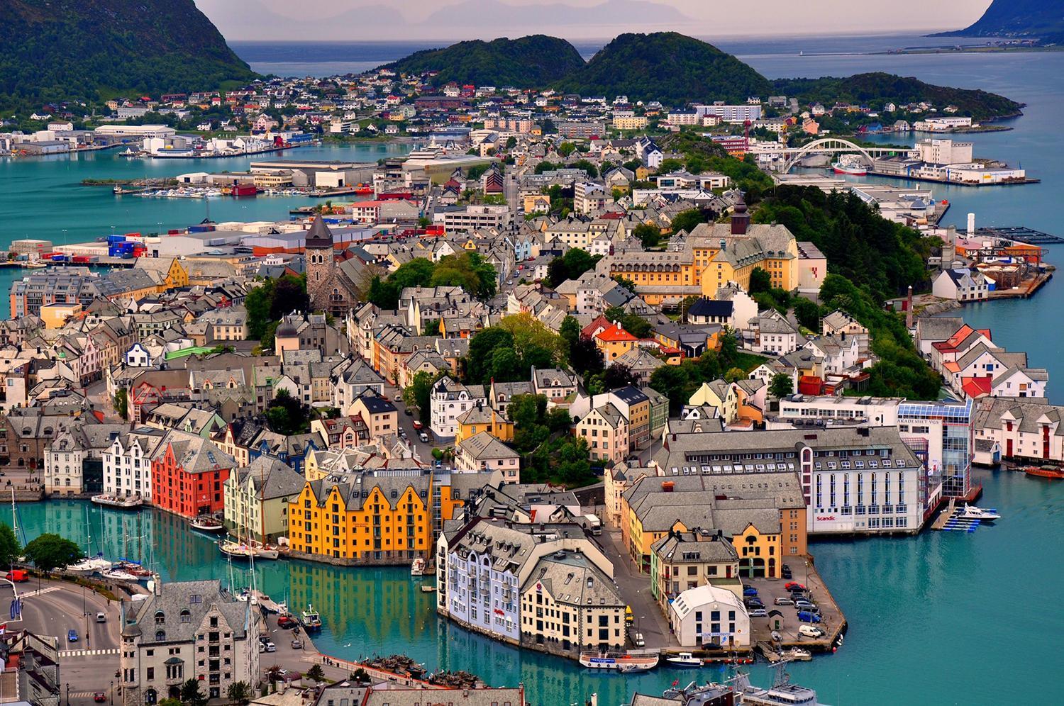 Sunny Apartment In Alesund City Экстерьер фото